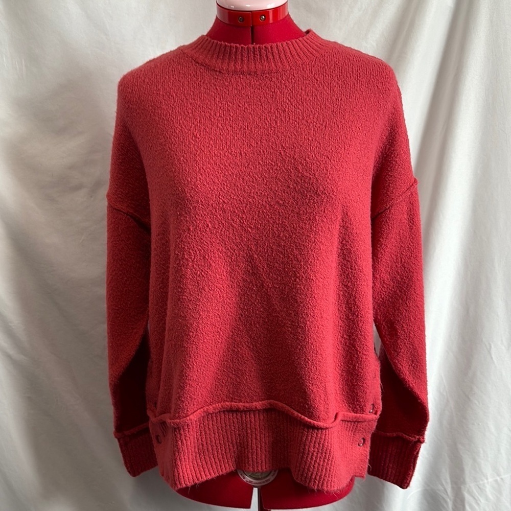 Suzy Shier Red Crew Neck Sweater Cozy Knit MM260